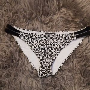 3/22!!! Joe Boxer Bikini Bottoms